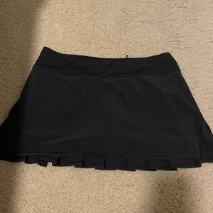 Lululemon pace setter skirt
